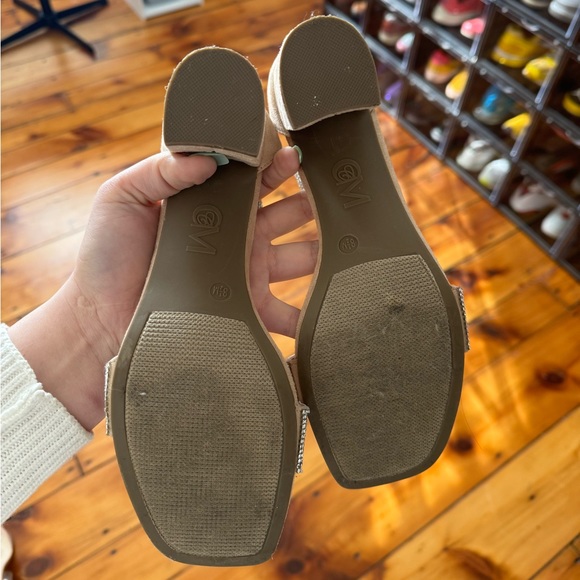 Nude Block Heel Sandals with Crystal Rhinestones Accents - Picture 5 of 5